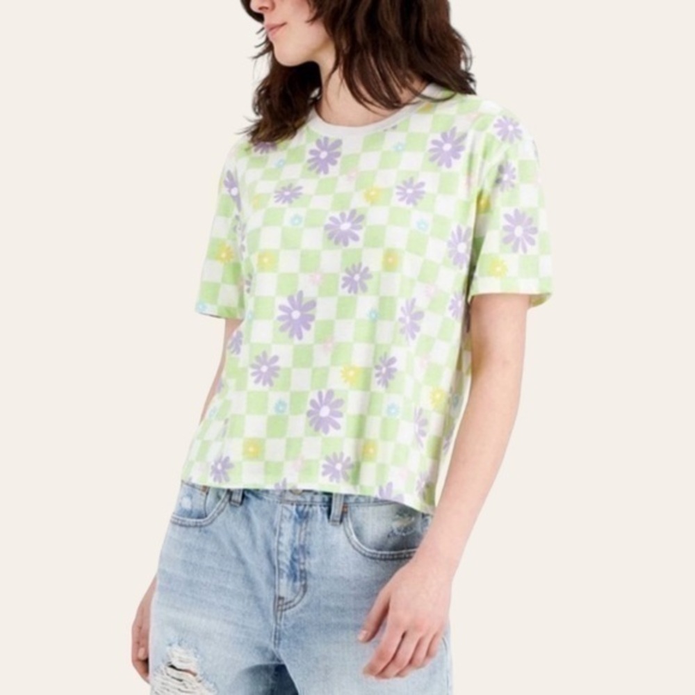 Rebellious One Flower Checker Print T-Shirt 💕